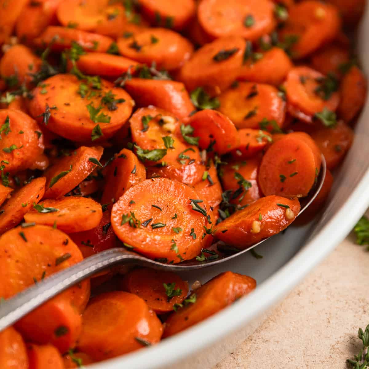 How to Shred Carrots Quickly and Easily: Two Methods - Zest for Baking