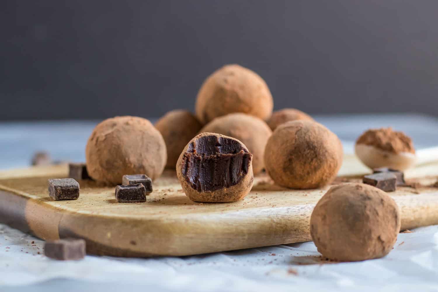 4 Ingredient Amaretto Truffles