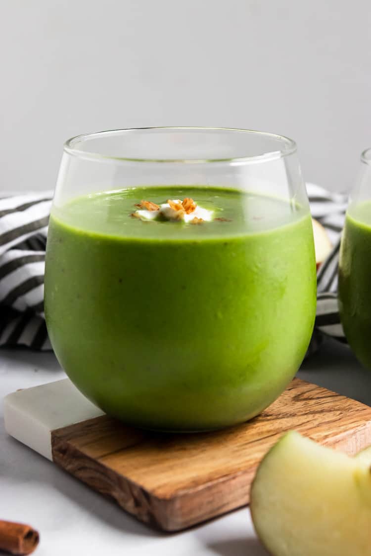 Apple green Smoothie in glass.