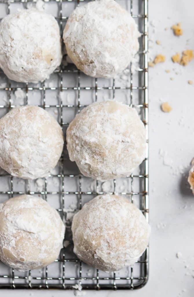 Easy Cream Cheese Pecan Snowball Christmas Cookies | Lemons + Zest