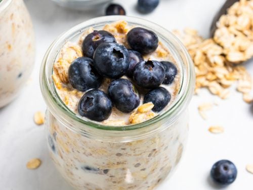 https://lemonsandzest.com/wp-content/uploads/2020/02/Blueberry-Overnight-Oats-3.8-500x375.jpg