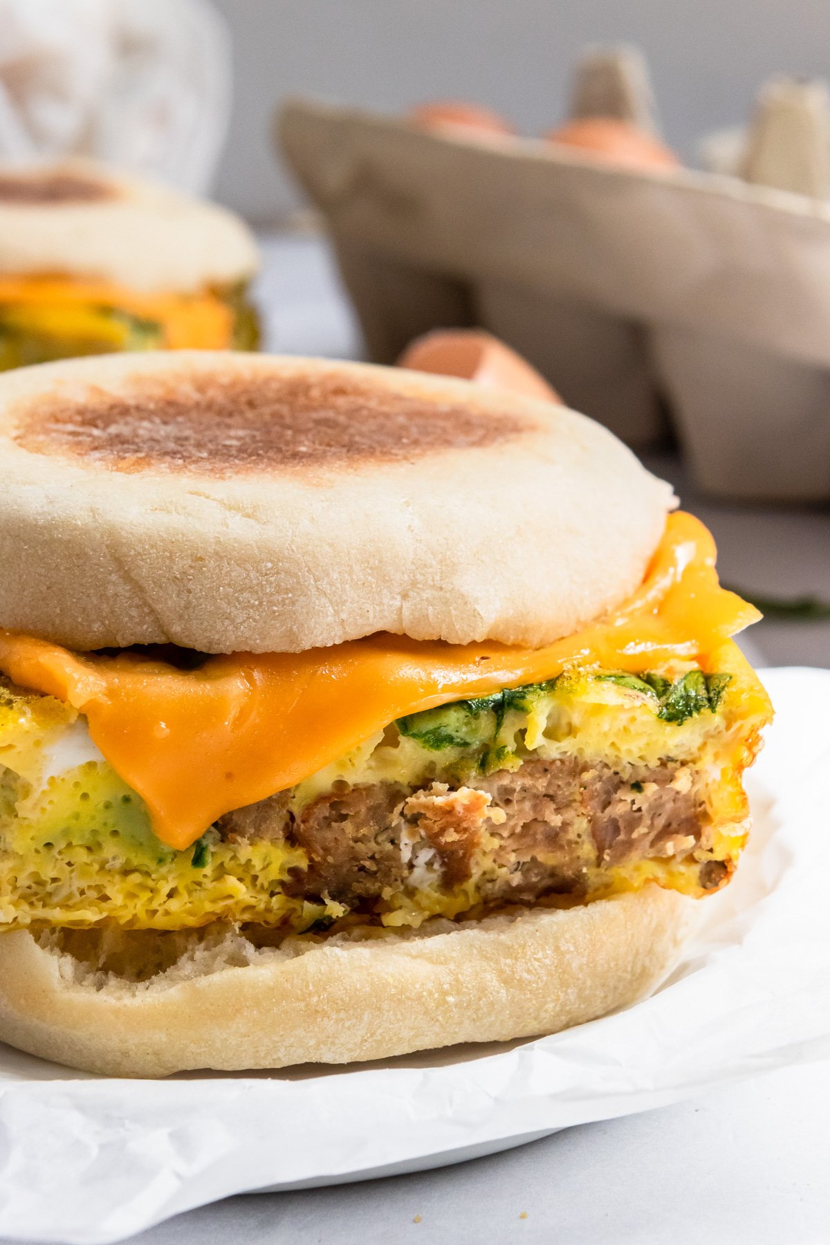 Egg, Spinach & Cheddar Breakfast Sandwich