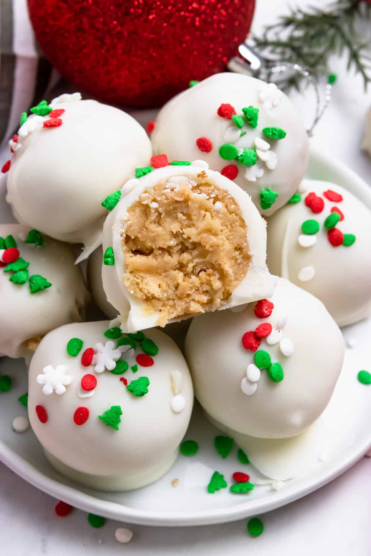 Easy Christmas Golden Oreo Balls | Lemons + Zest