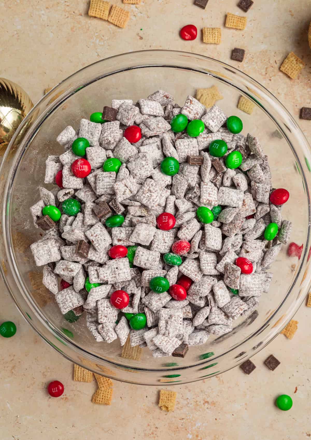 Christmas puppy chow in bowl.