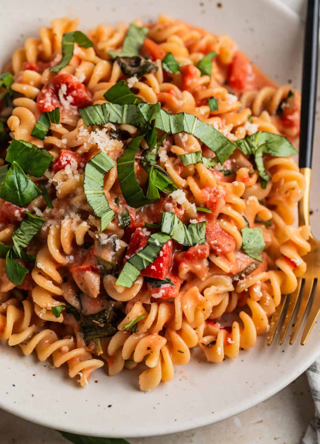 The Easiest Creamy One Pot Pasta Recipe | Lemons + Zest